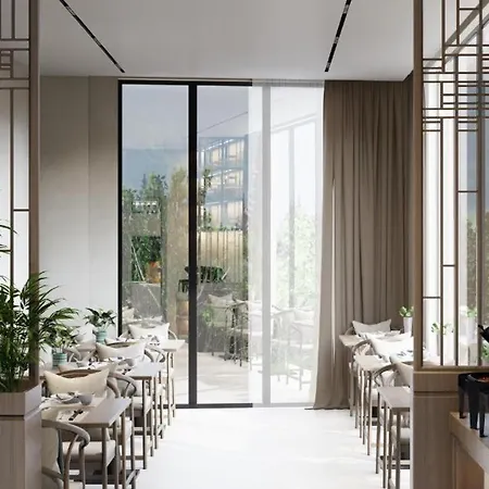 Monarc Hotel 4*