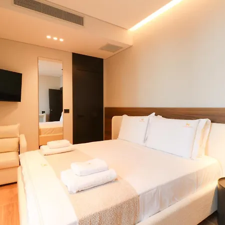 Otel Monarc