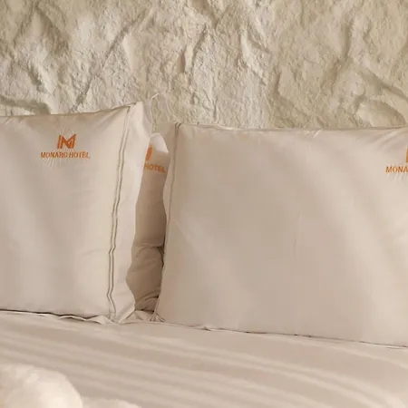 Monarc Otel
