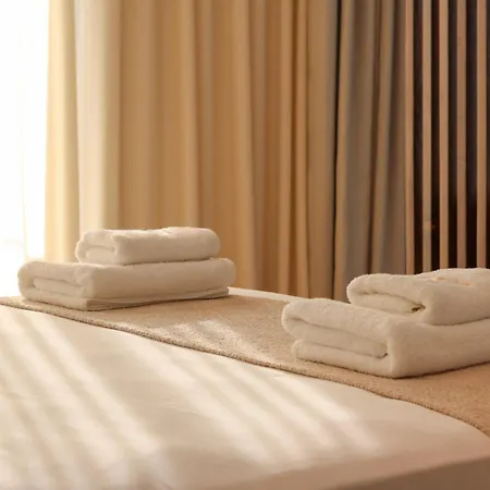 Monarc Otel