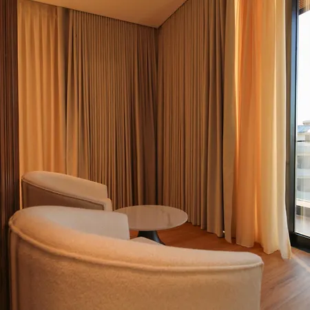 Otel Monarc
