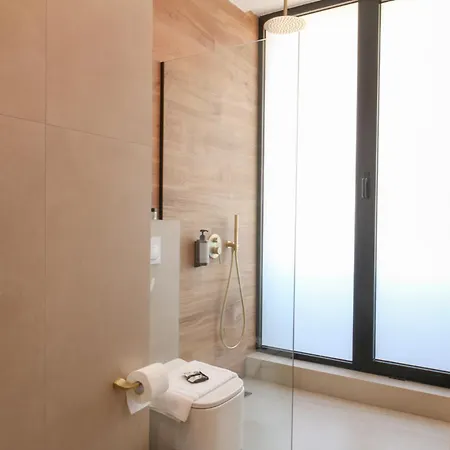 Otel Monarc Ksamil