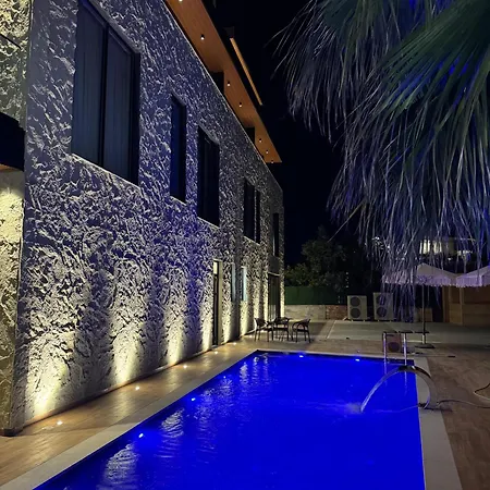 Otel Monarc Ksamil