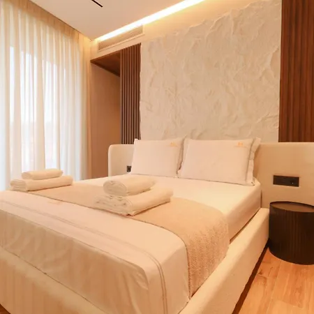 Otel Monarc Ksamil